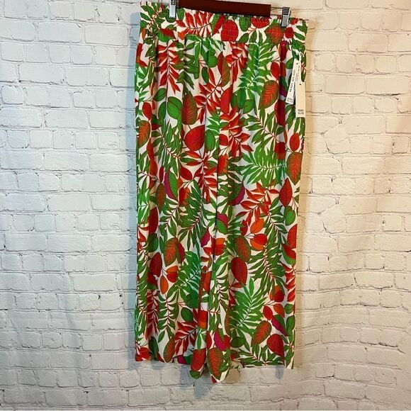 Rose & Olive Floral Wide Leg Pants size 1X NWTs - Picture 1 of 7